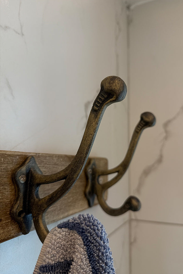 Wall Hangers
