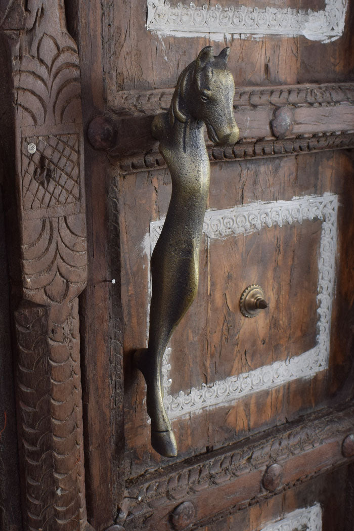 Iron - horse-shaped pull handle handle