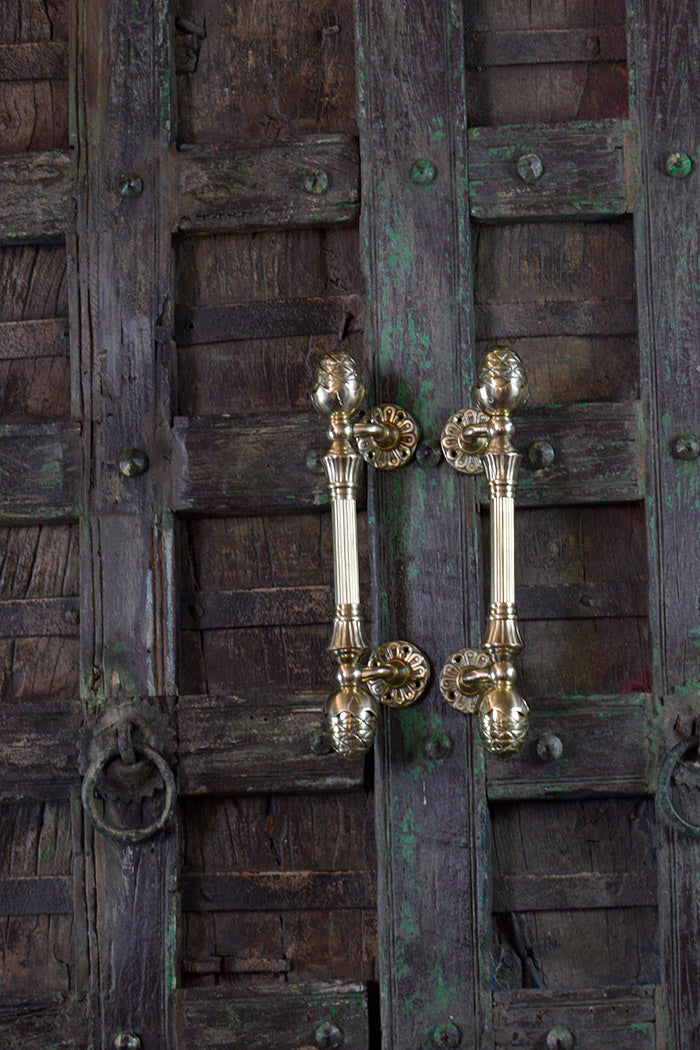 Exquisite Brass Door Handle — Vāstuṅka