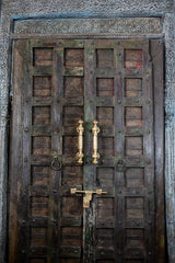 Exquisite Brass Door Handle — Pratīka