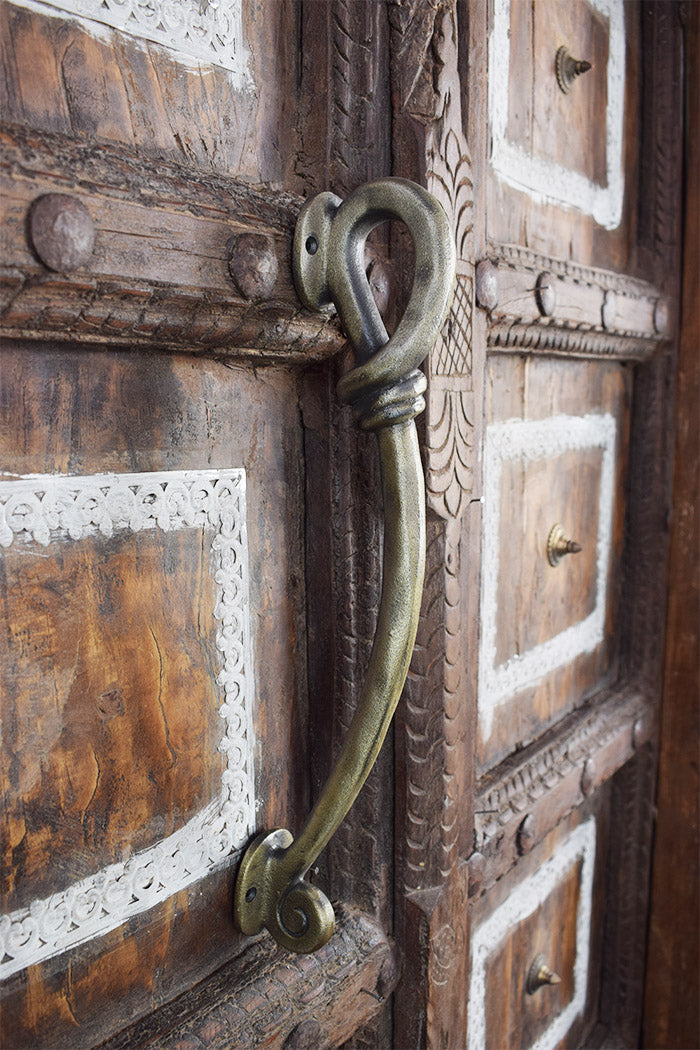 metal door handle iron
